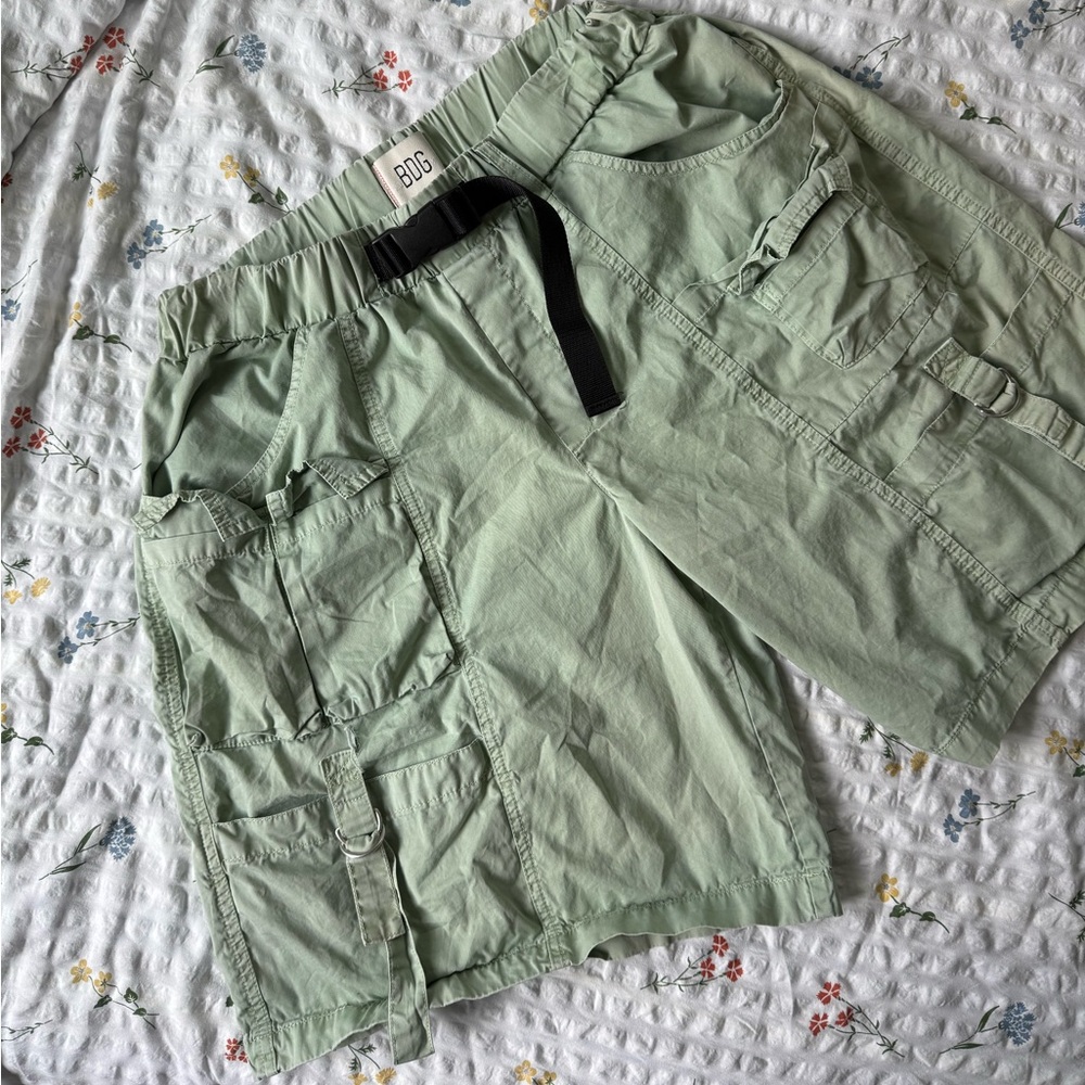 BDG urban outfitters Green Cargo Shorts Versatile Style